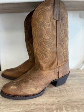Laredo Maddie 51112 Western Cowgirl Boots Size 9 Brown Distressed Leather NEW